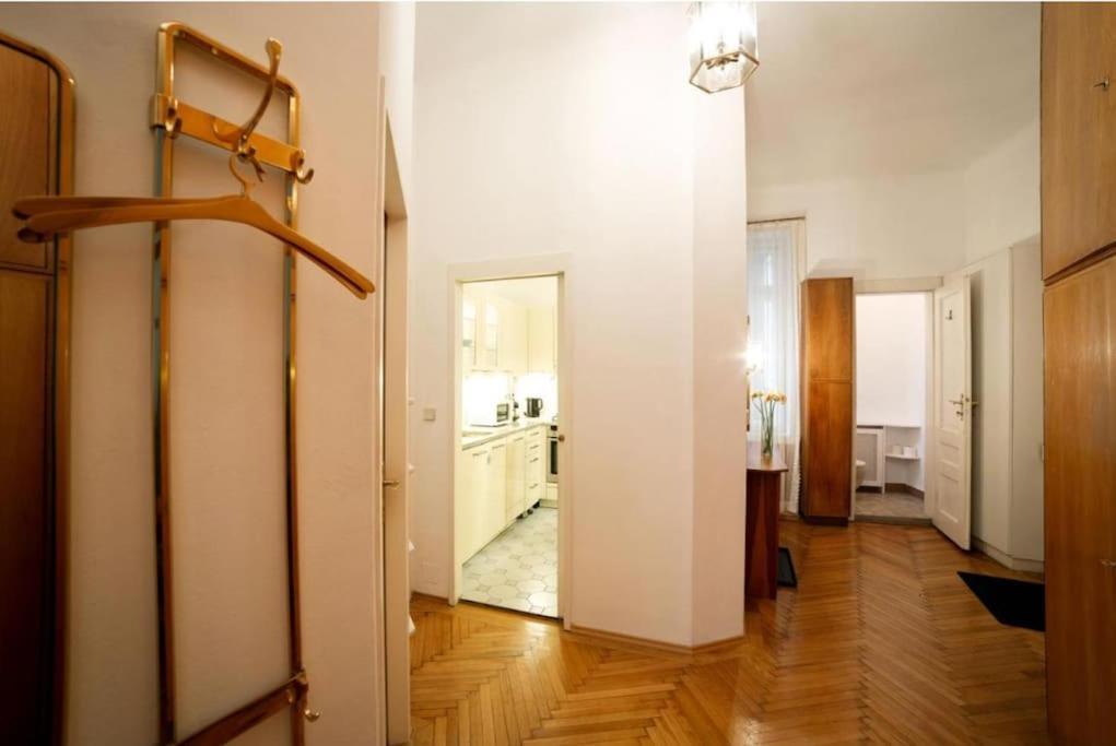 Apartment Premium With Free Parking - 15 Min To Center Wien