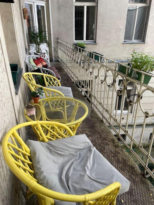 Premium With Free Parking - 15 Min To Center Apartment